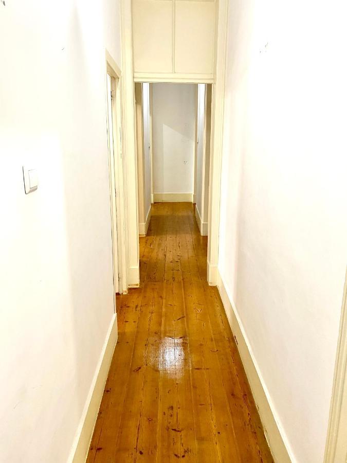 Artdeco Chiado 4 - Large Comfortable Double Room With Shared Bathroom Lisbon Exterior photo